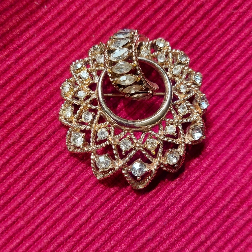 Vintage Coro Rhinestone Brooch